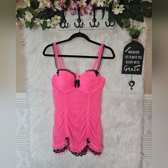 La SENZA Other - La Senza Ruched Push Up Chemise w/Lace and Bow Accents (NWOT)